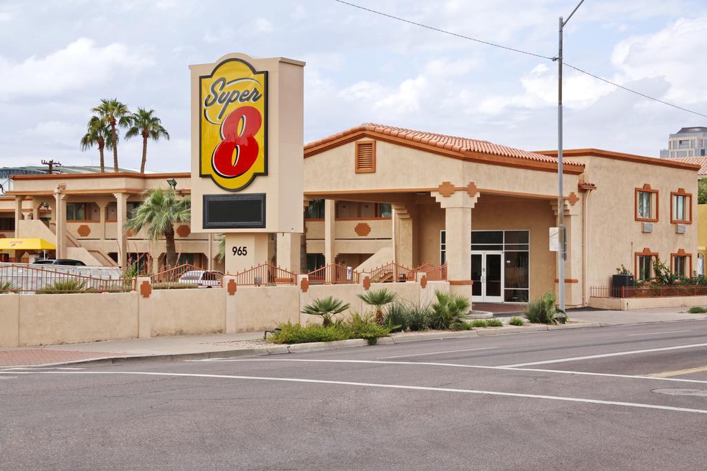 Super 8 By Wyndham Phoenix Downtown Luaran gambar